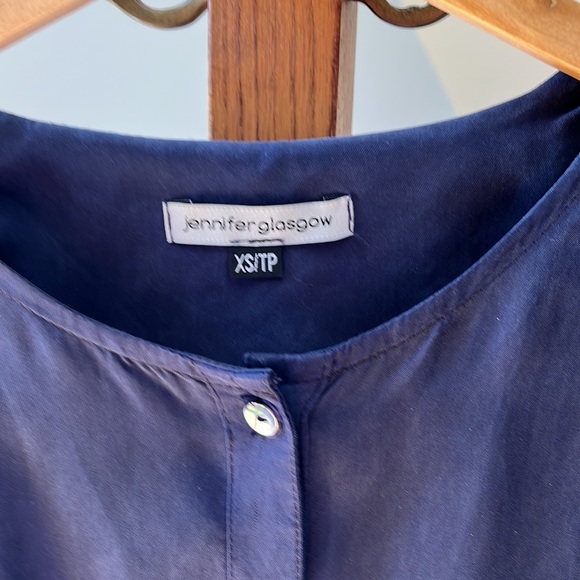 Jennifer Glasgow Design - silky top with mother-of-pearl buttons - Navy - Picture 2 of 7
